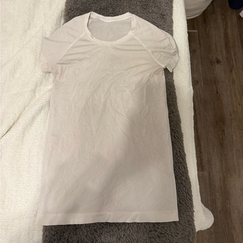 lululemon athletica Short Sleeve Tee - Light Cream